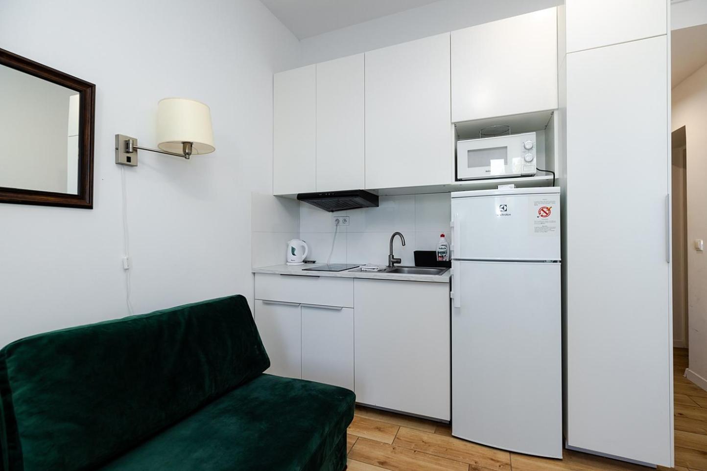 Unit Airport Miniapartments Bitwy Warszawskiej Warszawa Buitenkant foto